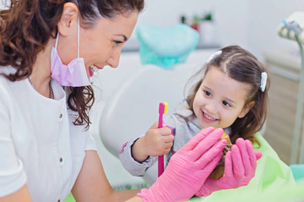 Best Periodontal (Gum) Disease Treatment  in Willow Oak, FL